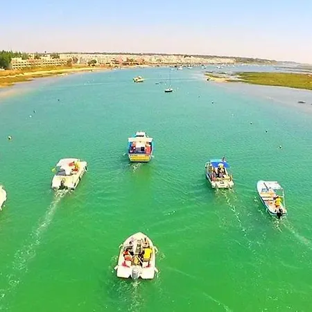 דירה One Bedroom Ground Floor Apartment, Conceicao De *