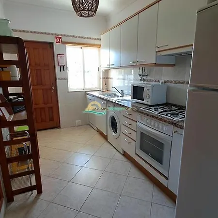 One Bedroom Ground Floor Apartment, Conceicao De Апартаменты *